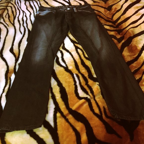 Guess Premium Rocker Jeans - Picture 2 of 4